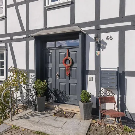 Ferienhaus Denkmal Haus Hugo Medebach